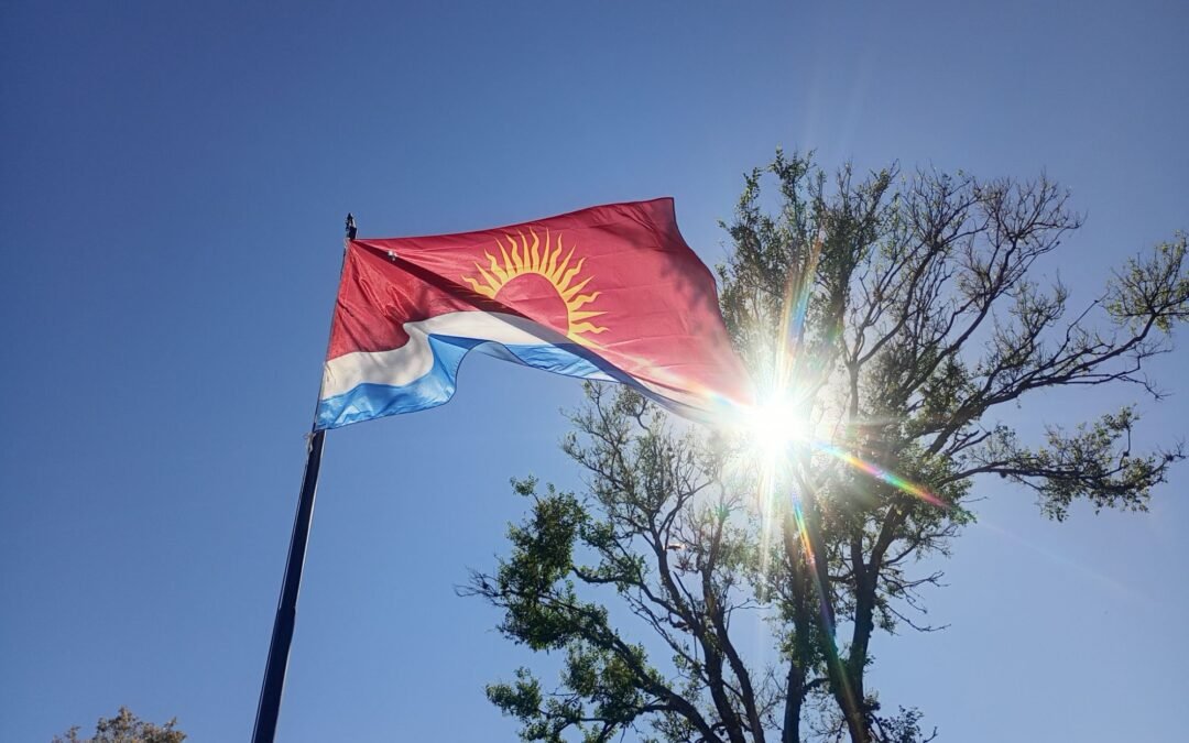 Jesús María flameó su Bandera por primera vez