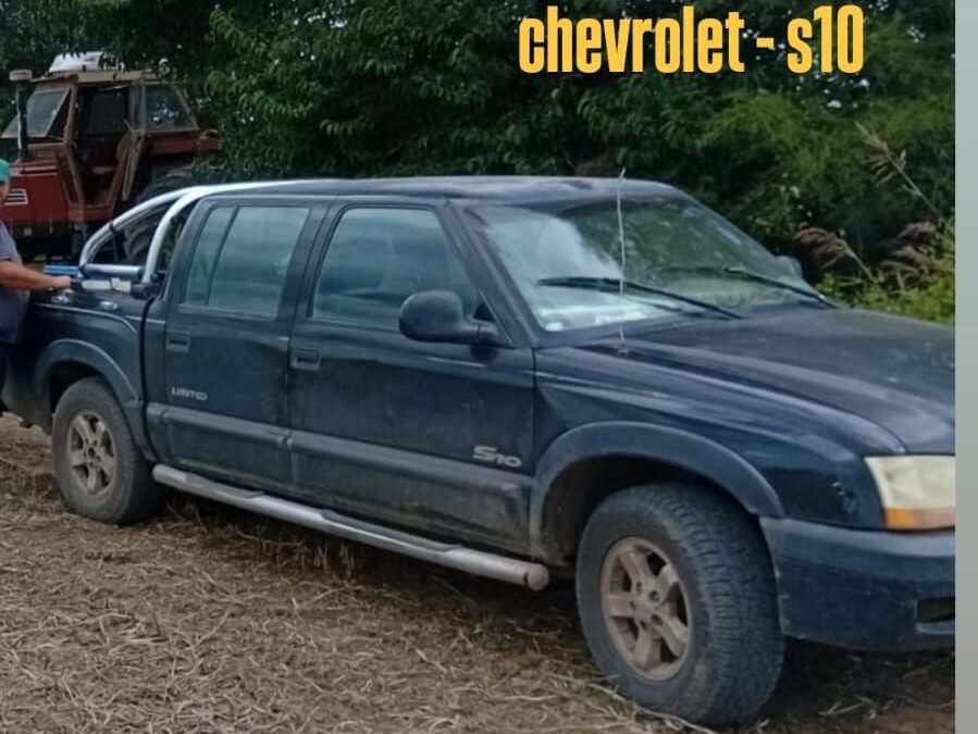 Colonia Tirolesa: 4 sujetos maneatearon a un hombre, lo goloearon, vaciaron sus cuentas y llevaron su camioneta.